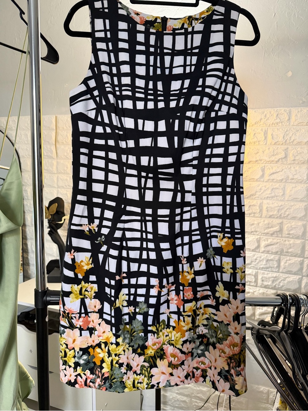 Black & White Grid Floral Shift Dress Size 10